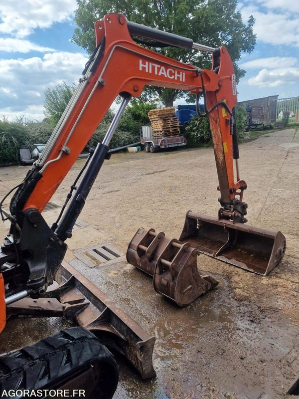 MINI PELLE HYDRAULIQUE HITACHI ZX26U-5A 2020 - 3 400heures - TRES BON ETAT - Minibagger: das Bild 2 MINI PELLE HYDRAULIQUE HITACHI ZX26U-5A 2020 - 3 400heures - TRES BON ETAT - Minibagger: das Bild 2