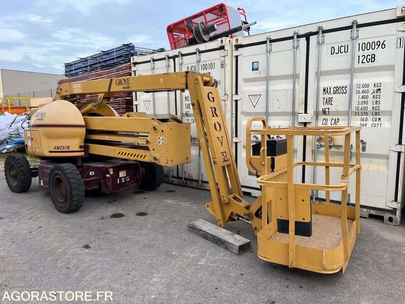 NACELLE ÉLÉVATRICE GROVE AMZ 51 E - 1996 - 1670heures - Arbeitsbühne: das Bild 1 NACELLE ÉLÉVATRICE GROVE AMZ 51 E - 1996 - 1670heures - Arbeitsbühne: das Bild 1