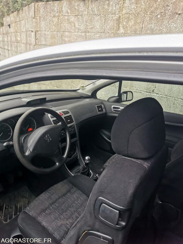 PEUGEOT 307 - PKW: das Bild 5 PEUGEOT 307 - PKW: das Bild 5