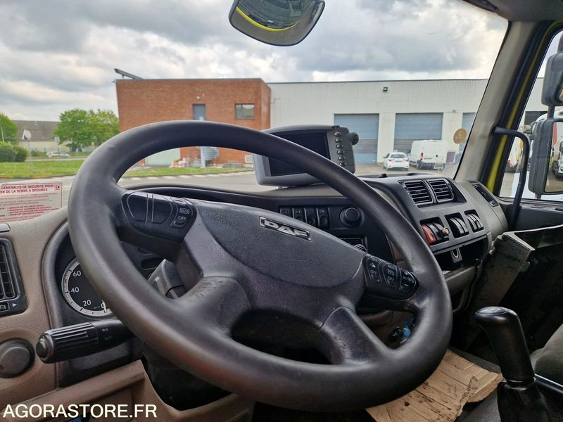 PORTEUR BOM 12T DAF FAUN - 2012 - 257 530 KM - Müllwagen: das Bild 2 PORTEUR BOM 12T DAF FAUN - 2012 - 257 530 KM - Müllwagen: das Bild 2