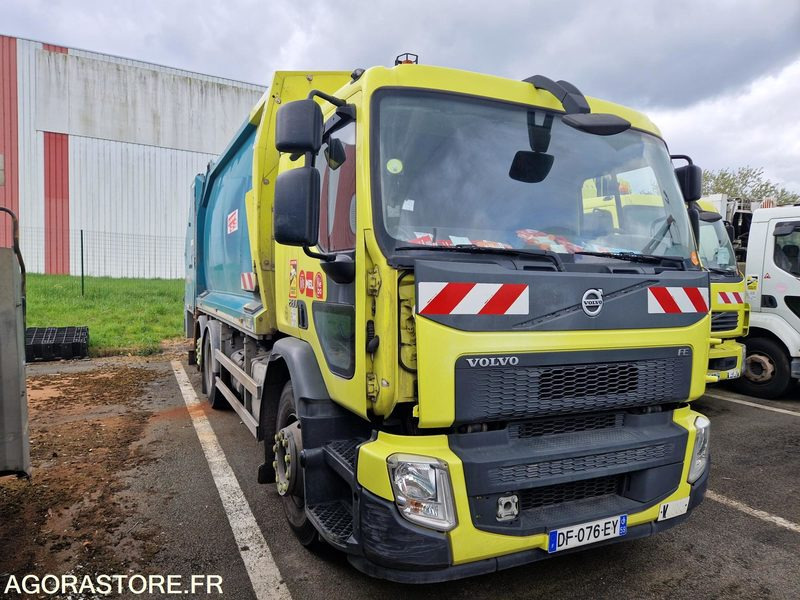 PORTEUR BOM 26T VOLVO GEESINK - 2014 - 167708 KM - Müllwagen: das Bild 2 PORTEUR BOM 26T VOLVO GEESINK - 2014 - 167708 KM - Müllwagen: das Bild 2