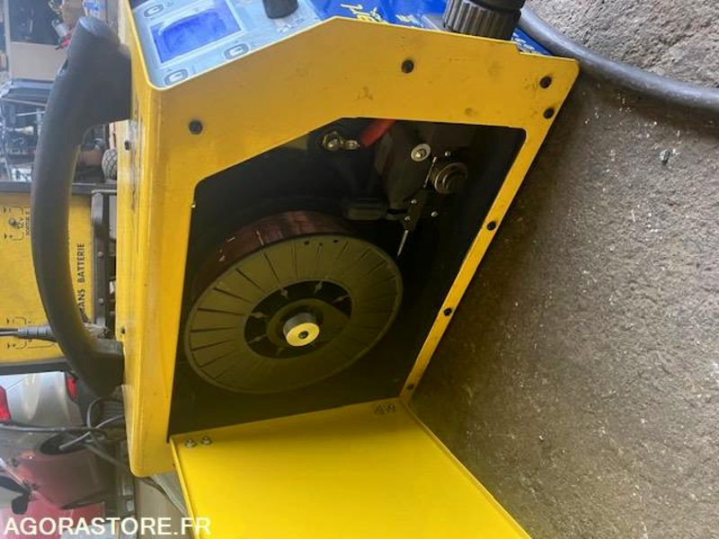 POSTE A SOUDER AVEC BOUTEILLE / PEARL - Schweissgeräte: das Bild 2 POSTE A SOUDER AVEC BOUTEILLE / PEARL - Schweissgeräte: das Bild 2