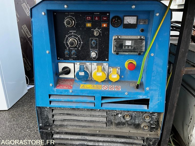 POSTE A SOUDER AVEC GENERATRICE - GENSET - MPM 500P - Baugeräte: das Bild 4 POSTE A SOUDER AVEC GENERATRICE - GENSET - MPM 500P - Baugeräte: das Bild 4