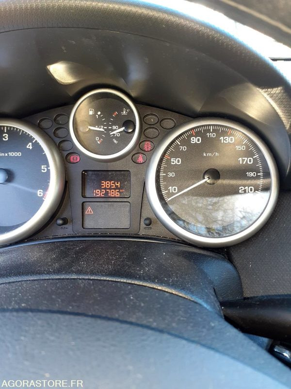 Peugeot 207 1.4 hdi 70 cv - PKW: das Bild 4 Peugeot 207 1.4 hdi 70 cv - PKW: das Bild 4