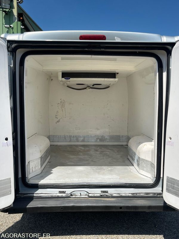 Peugeot Boxer L1H2 330 L1H1 2L Bluehdi - 2017 - 139 950km - Kühltransporter: das Bild 4 Peugeot Boxer L1H2 330 L1H1 2L Bluehdi - 2017 - 139 950km - Kühltransporter: das Bild 4