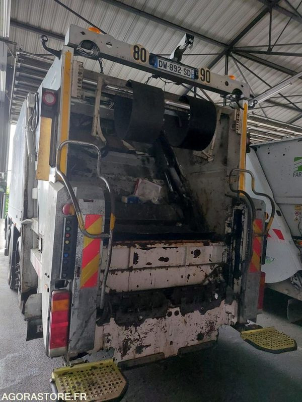 RENAULT - BOM Premium - 2008 / 412 258 km - DW-892-SD (BARA - R51651) - Müllwagen: das Bild 2 RENAULT - BOM Premium - 2008 / 412 258 km - DW-892-SD (BARA - R51651) - Müllwagen: das Bild 2