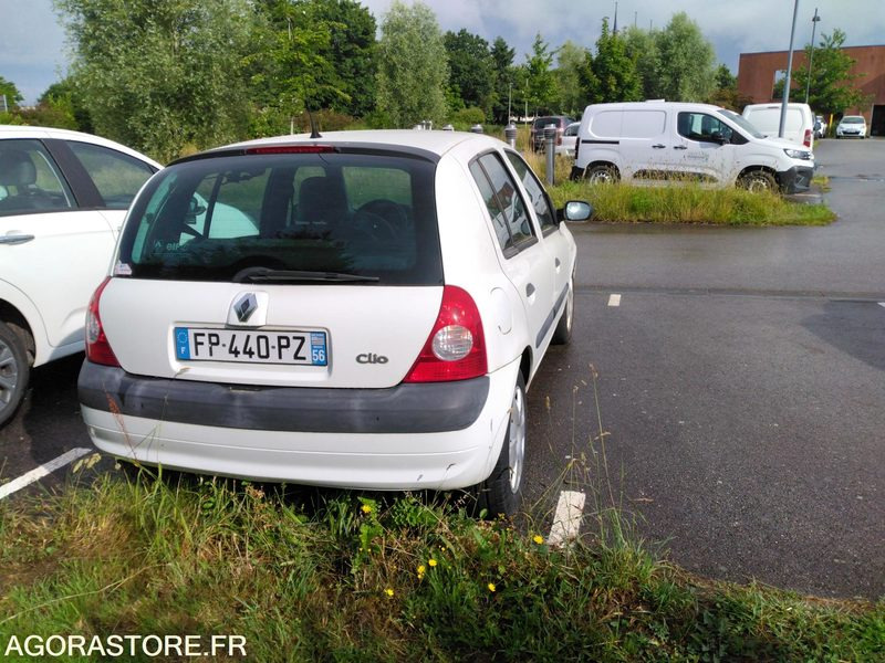RENAULT CLIO - PKW: das Bild 4 RENAULT CLIO - PKW: das Bild 4