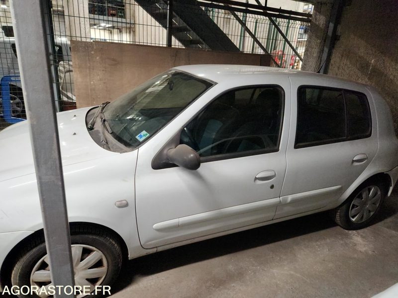 RENAULT CLIO - PKW: das Bild 3 RENAULT CLIO - PKW: das Bild 3