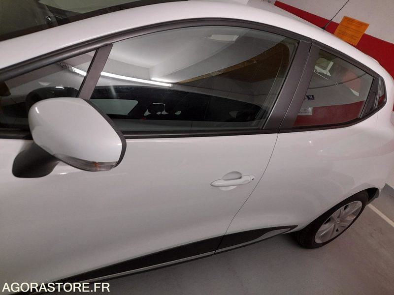 RENAULT CLIO IV - ZEN 09E E5 - 83985kms - 2013 - PKW: das Bild 4 RENAULT CLIO IV - ZEN 09E E5 - 83985kms - 2013 - PKW: das Bild 4