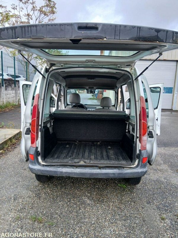 RENAULT KANGOO - 2002 - 115401km - Kleintransporter: das Bild 5 RENAULT KANGOO - 2002 - 115401km - Kleintransporter: das Bild 5