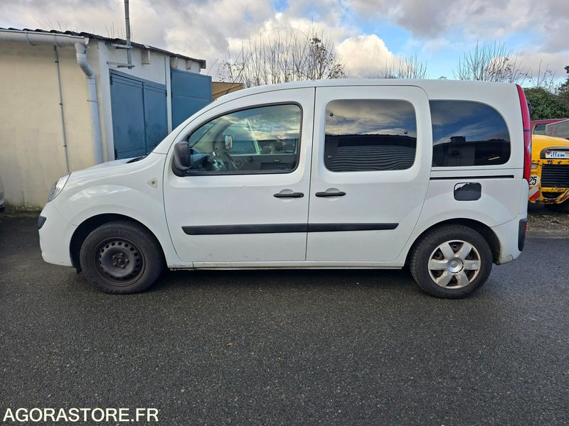 RENAULT KANGOO BJ 326 DF - 109223kms - 2011 - PKW: das Bild 1 RENAULT KANGOO BJ 326 DF - 109223kms - 2011 - PKW: das Bild 1