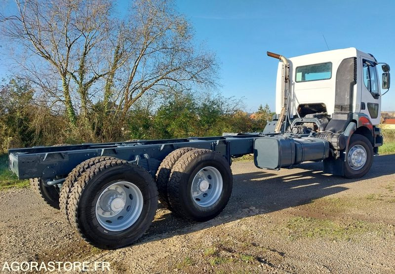 RENAULT KERAX 370-26 / 2004 / 715710 Km avec peinture neuve - Fahrgestell LKW: das Bild 3 RENAULT KERAX 370-26 / 2004 / 715710 Km avec peinture neuve - Fahrgestell LKW: das Bild 3