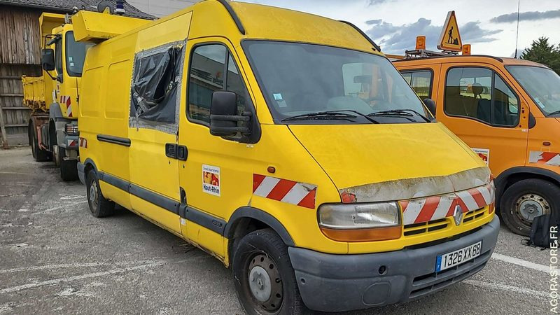 RENAULT MASTER - 2002 - 374300 KM - Kastenwagen: das Bild 2 RENAULT MASTER - 2002 - 374300 KM - Kastenwagen: das Bild 2