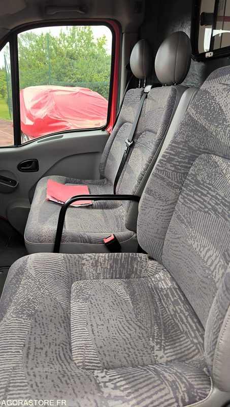 RENAULT MASTER II 2,5DCI - 2006 - Kastenwagen: das Bild 3 RENAULT MASTER II 2,5DCI - 2006 - Kastenwagen: das Bild 3