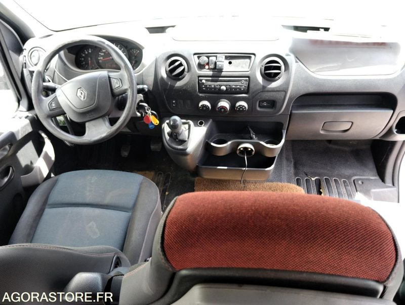 RENAULT MASTER N°122143 - Kleinbus, Personentransporter: das Bild 4 RENAULT MASTER N°122143 - Kleinbus, Personentransporter: das Bild 4