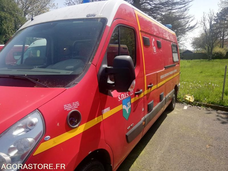 RENAULT MASTER TYPE VSAV - Kleintransporter: das Bild 2 RENAULT MASTER TYPE VSAV - Kleintransporter: das Bild 2