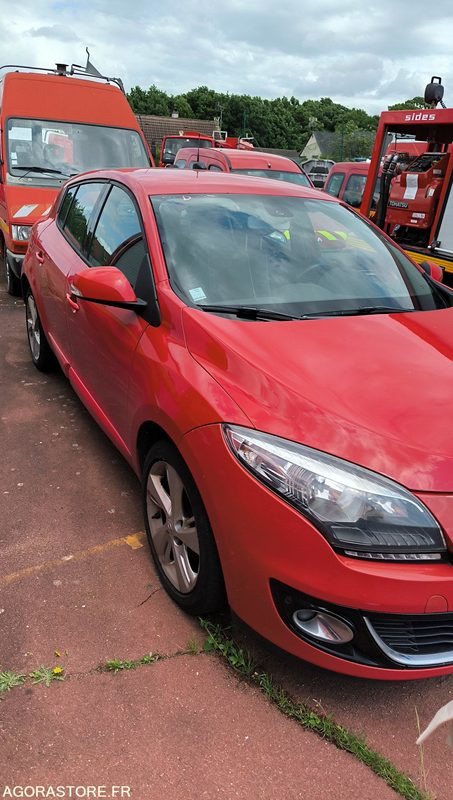 RENAULT MÉGANE III DYNAMIQUE 1,5L DCI 110CV ECO - 2013 - 314949kms - PKW: das Bild 3 RENAULT MÉGANE III DYNAMIQUE 1,5L DCI 110CV ECO - 2013 - 314949kms - PKW: das Bild 3
