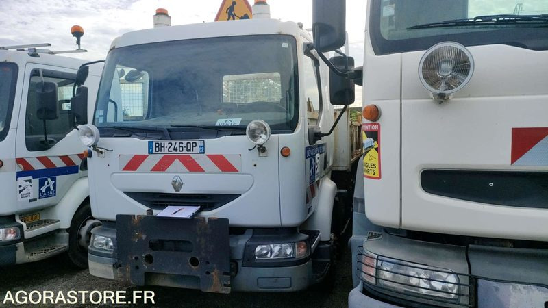 RENAULT MIDLUM 180 - 2003 - Kipper Transporter: das Bild 2 RENAULT MIDLUM 180 - 2003 - Kipper Transporter: das Bild 2