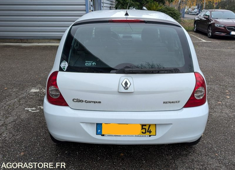 Renault CLIO 2 - PKW: das Bild 2 Renault CLIO 2 - PKW: das Bild 2