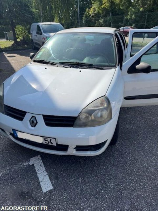 Renault CLIO 2 - PKW: das Bild 1 Renault CLIO 2 - PKW: das Bild 1