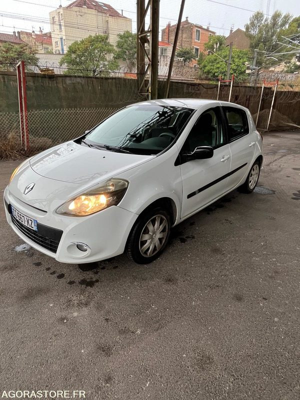 Renault Clio - 2012 - 172000kms - PKW: das Bild 5 Renault Clio - 2012 - 172000kms - PKW: das Bild 5
