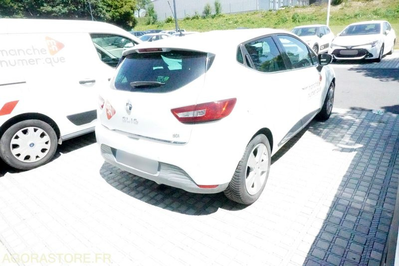 Renault Clio 4 122544 kms 2013 - PKW: das Bild 2 Renault Clio 4 122544 kms 2013 - PKW: das Bild 2
