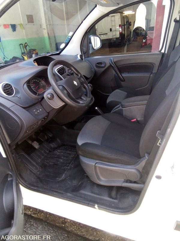 Kleintransporter Renault Kangoo 1.5 dci  90 CV - 2019 - 167970 kms: das Bild 8
