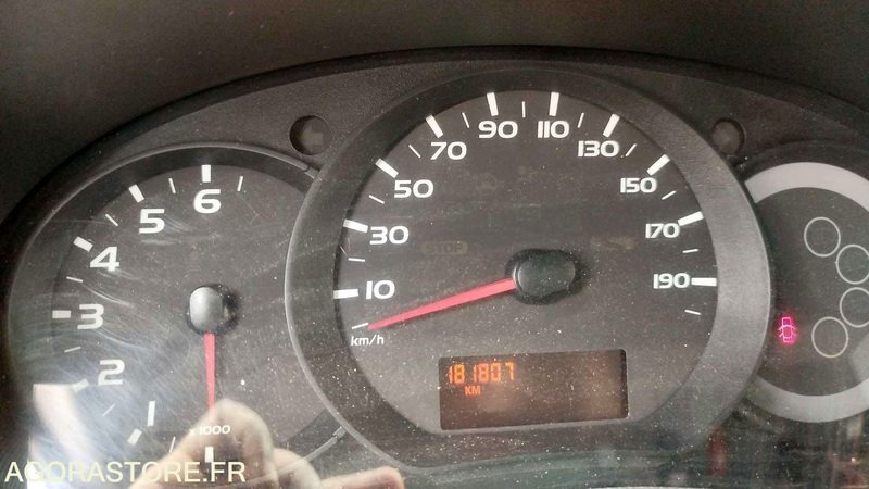 Kastenwagen Renault Master - 2011 - BH802XJ: das Bild 10