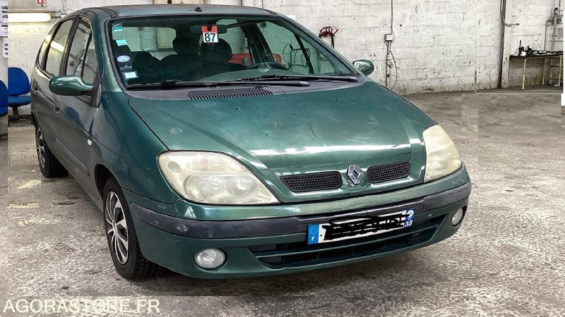 Renault Scenic 1.6 16V - Motorrad: das Bild 1 Renault Scenic 1.6 16V - Motorrad: das Bild 1