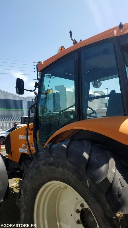 Traktor Renault Tracteur Ergos466: das Bild 15