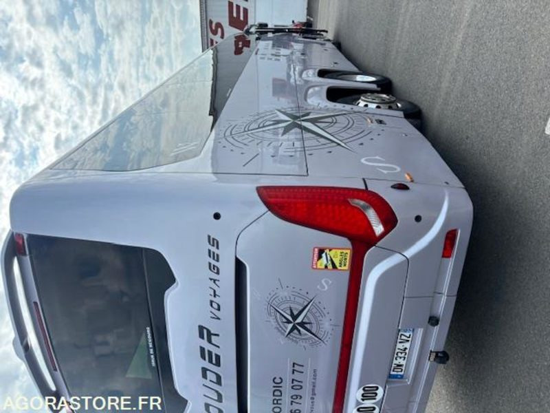 SCANIA TOURING - Reisebus: das Bild 1 SCANIA TOURING - Reisebus: das Bild 1