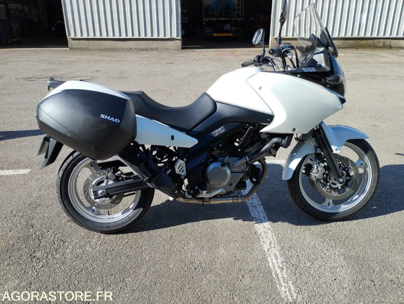 SUZUKI DL650 VSTROM 16500kms - 2009 - Motorrad: das Bild 1 SUZUKI DL650 VSTROM 16500kms - 2009 - Motorrad: das Bild 1