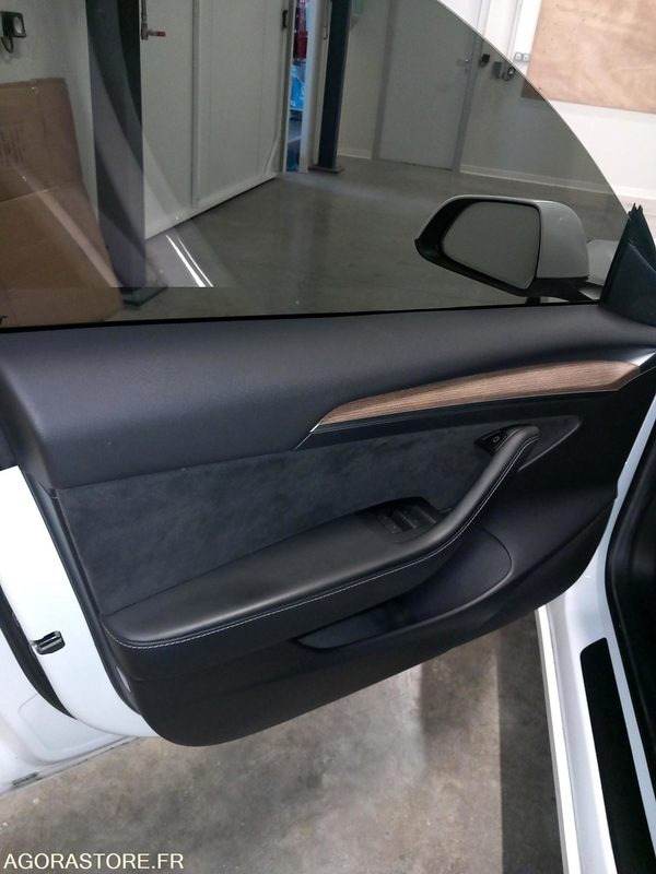 TESLA MODEL 3 - 101000KM - GB998TZ - 2021 - PKW: das Bild 5 TESLA MODEL 3 - 101000KM - GB998TZ - 2021 - PKW: das Bild 5