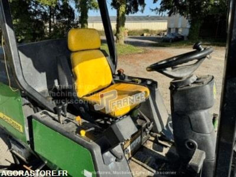TONDEUSE - JOHN DEER - 57 CV - 3500H - 2005 - Rasenmäher: das Bild 2 TONDEUSE - JOHN DEER - 57 CV - 3500H - 2005 - Rasenmäher: das Bild 2