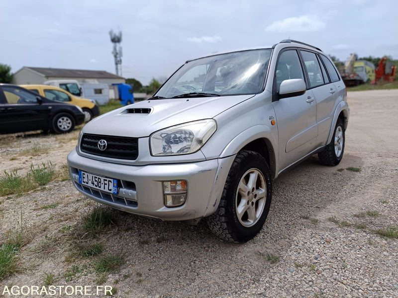TOYOTA RAV4 - 2002 - 212500KMS - SUV/ Geländewagen: das Bild 1 TOYOTA RAV4 - 2002 - 212500KMS - SUV/ Geländewagen: das Bild 1