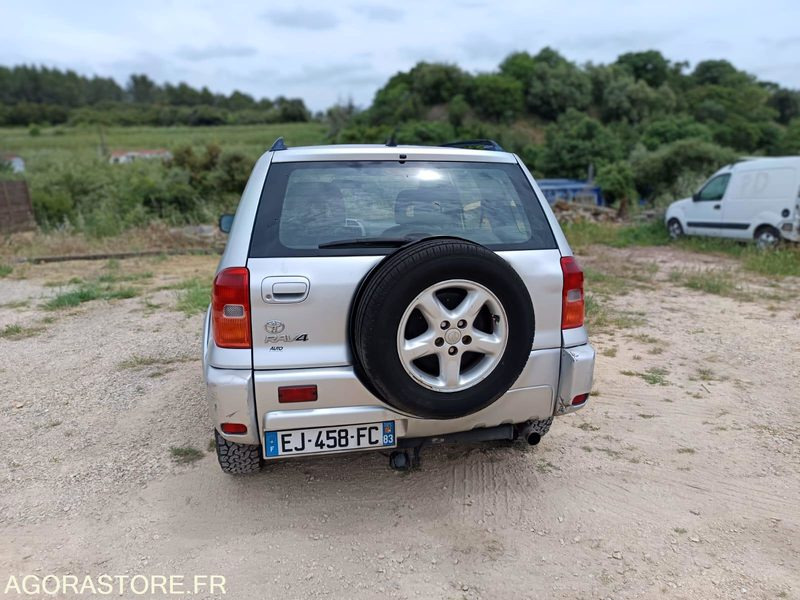 TOYOTA RAV4 - 2002 - 212500KMS - SUV/ Geländewagen: das Bild 4 TOYOTA RAV4 - 2002 - 212500KMS - SUV/ Geländewagen: das Bild 4