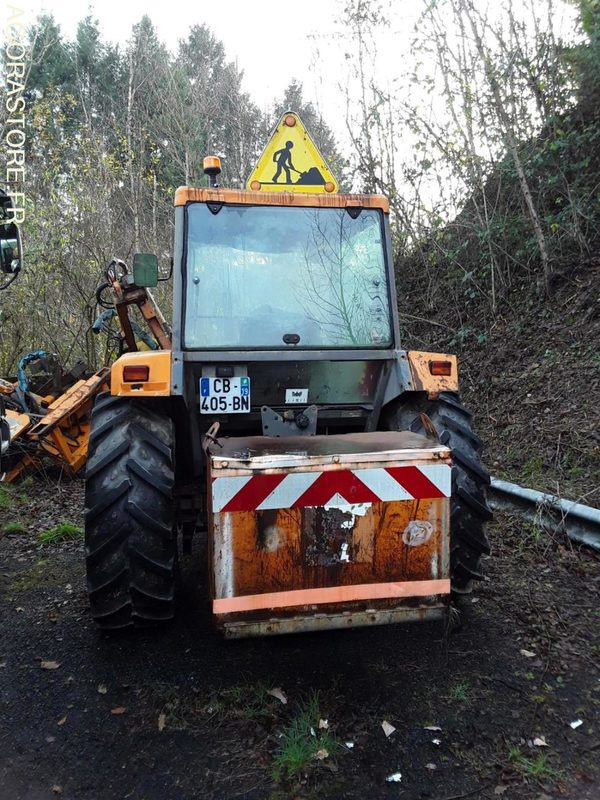 TRACTEUR RENAULT 750 MI CHARGEUR E3285 - Traktor: das Bild 1 TRACTEUR RENAULT 750 MI CHARGEUR E3285 - Traktor: das Bild 1