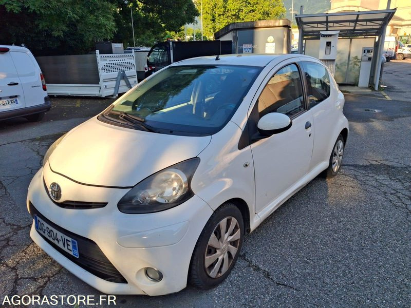 Toyota AYGO 115578kms - 2014 - PKW: das Bild 2 Toyota AYGO 115578kms - 2014 - PKW: das Bild 2