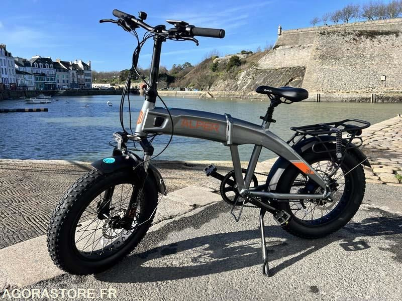VÉHICULE RÉCUPÉRABLE A QUIBERON 1 vélo à assistance électrique - EZO ALPER CROSS - Motorrad: das Bild 1 VÉHICULE RÉCUPÉRABLE A QUIBERON 1 vélo à assistance électrique - EZO ALPER CROSS - Motorrad: das Bild 1