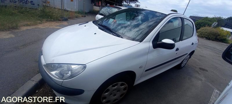 VQ- V11o Peugeot 206 - PKW: das Bild 2 VQ- V11o Peugeot 206 - PKW: das Bild 2