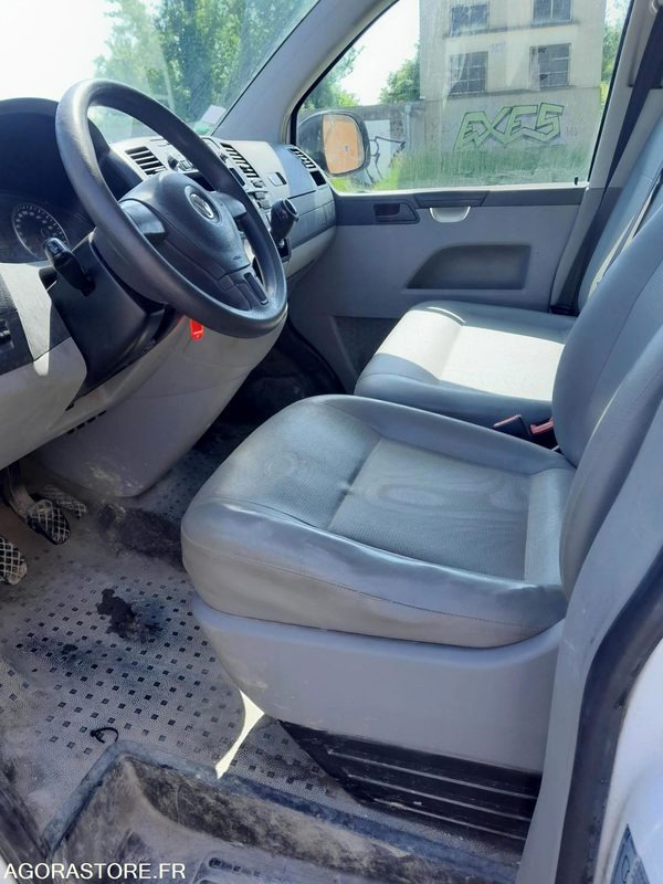 VW TRANSPORTER L2H3 4X4 DT-048-CA - Kastenwagen: das Bild 5 VW TRANSPORTER L2H3 4X4 DT-048-CA - Kastenwagen: das Bild 5