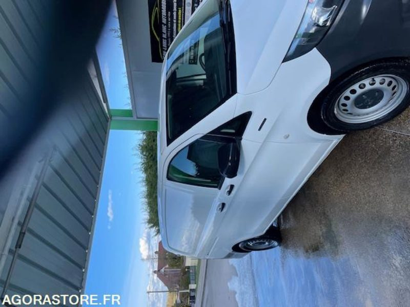 Vito Electrique casi neuf 4900 kms - Kastenwagen: das Bild 5 Vito Electrique casi neuf 4900 kms - Kastenwagen: das Bild 5