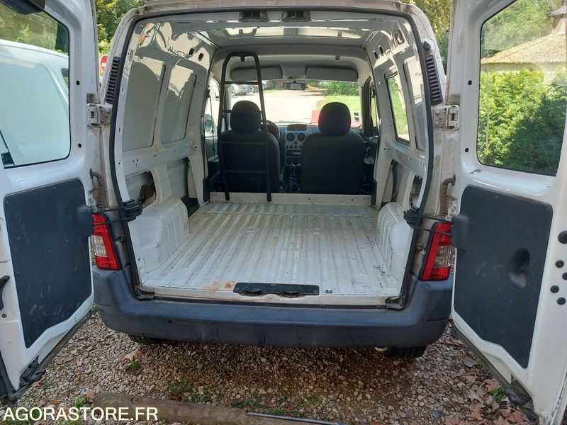 Peugeot partner 2 places - Kleintransporter: das Bild 2 Peugeot partner 2 places - Kleintransporter: das Bild 2