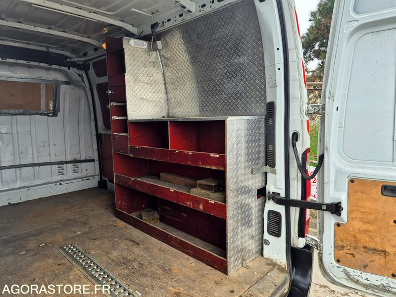 Renault master 2.3 dci 125 cv - 2011 - Kastenwagen: das Bild 2 Renault master 2.3 dci 125 cv - 2011 - Kastenwagen: das Bild 2