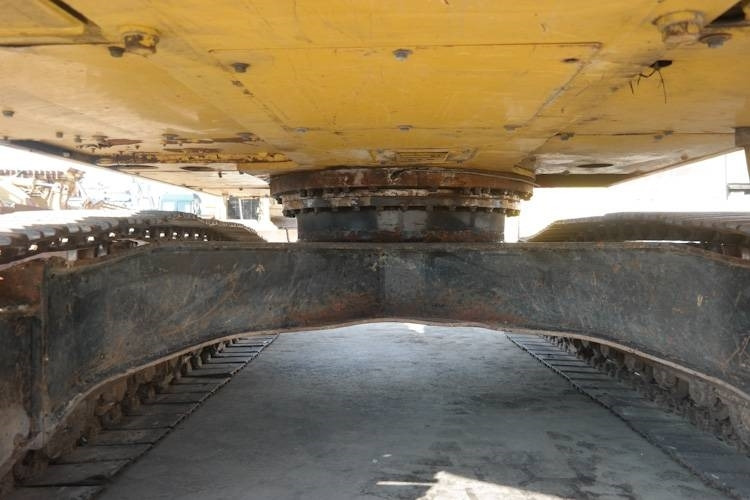 Komatsu PC240-8 - Kettenbagger: das Bild 5 Komatsu PC240-8 - Kettenbagger: das Bild 5