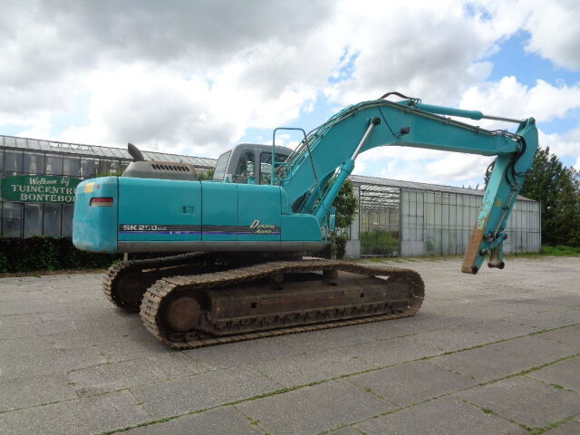Kobelco SK250NLC - Kettenbagger: das Bild 3 Kobelco SK250NLC - Kettenbagger: das Bild 3