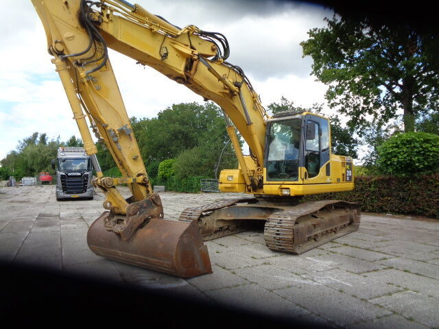 Komatsu PC210 LC-8 - Kettenbagger: das Bild 2 Komatsu PC210 LC-8 - Kettenbagger: das Bild 2