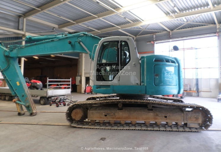 New Holland Kobelco E 235 BSR-2 - Kettenbagger: das Bild 1 New Holland Kobelco E 235 BSR-2 - Kettenbagger: das Bild 1
