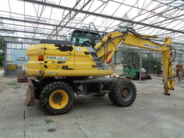 Mobilbagger New Holland MH 4.6: das Bild 13