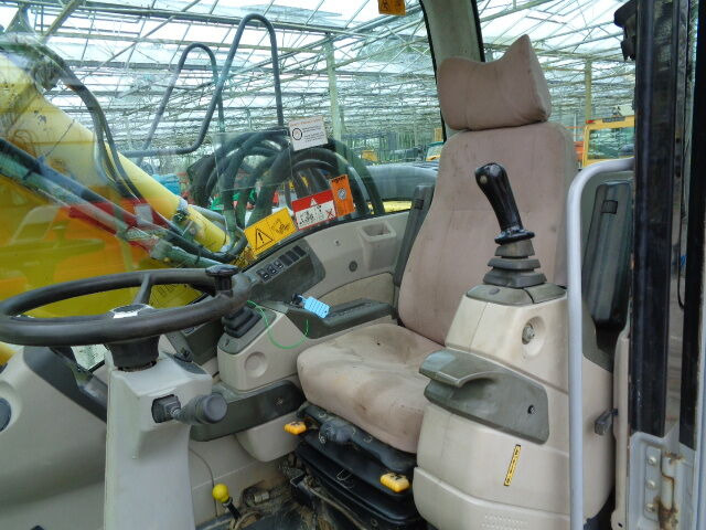 Mobilbagger New Holland MH 4.6: das Bild 8